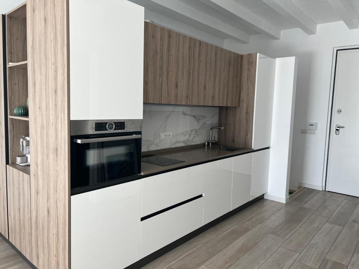 Paganini Suites And Apartments Sirmione Buitenkant foto