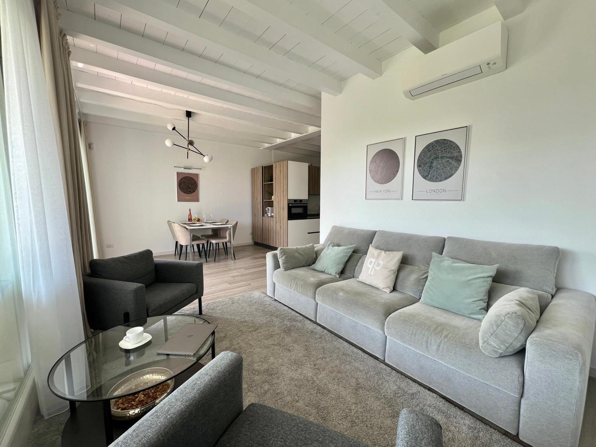 Paganini Suites And Apartments Sirmione Buitenkant foto
